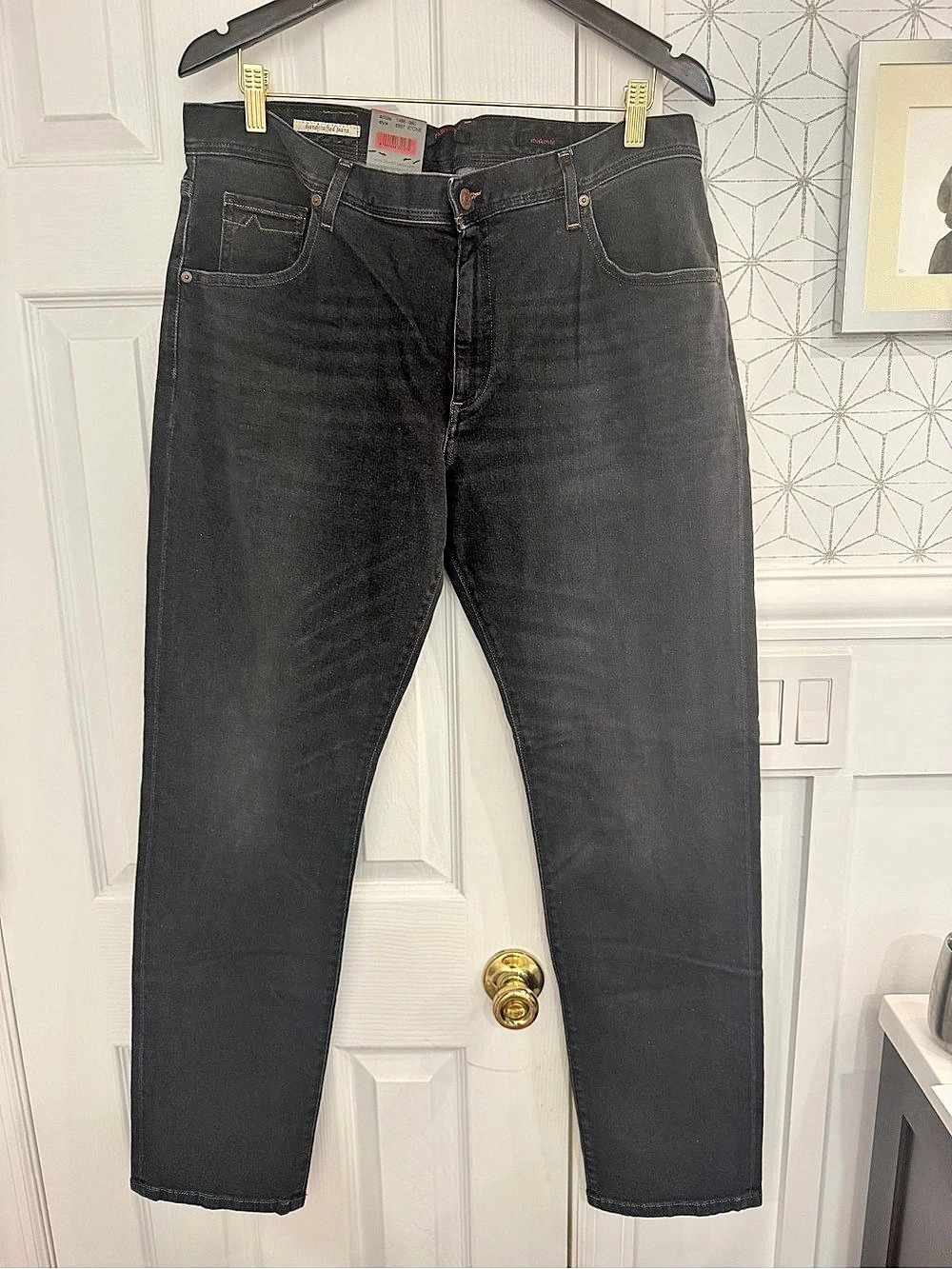 NWT Alberto Dynamic Superfit Black Jeans – Modern Fit 36x32. NWT